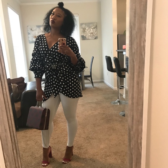 Polka dot top - Picture 1 of 4